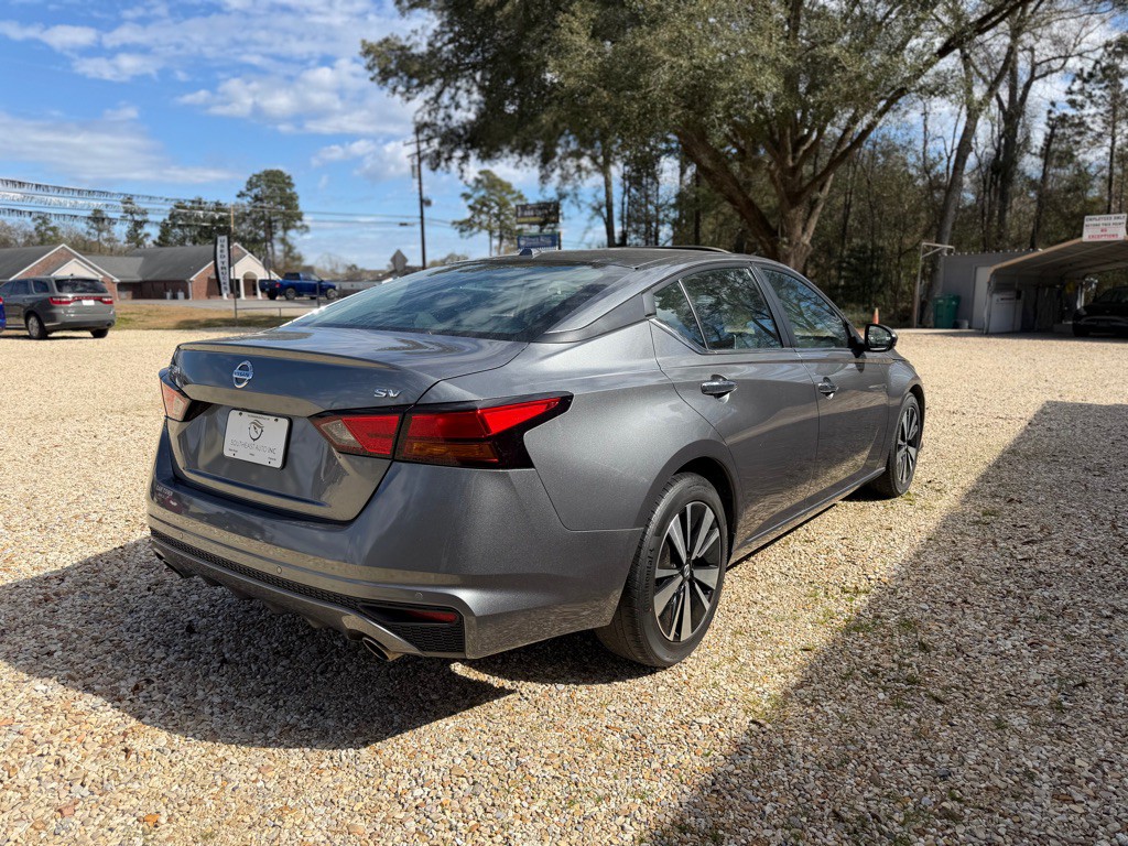 2022 Nissan Altima Image 5