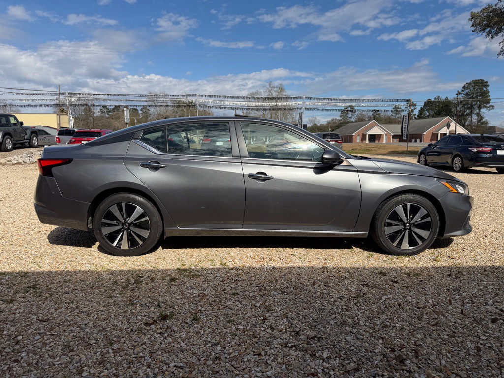 2022 Nissan Altima Image 6