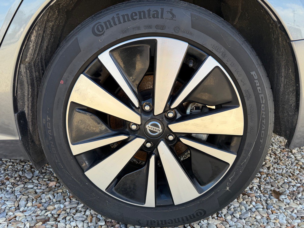 2022 Nissan Altima Image 21