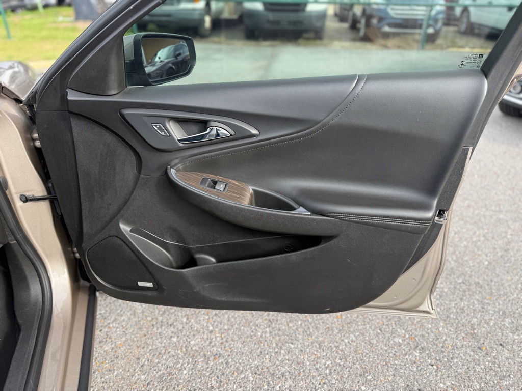 2023 Chevrolet Malibu Image 20