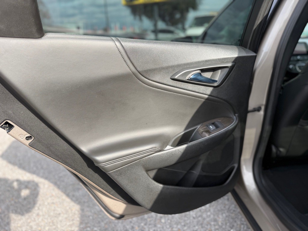 2023 Chevrolet Malibu Image 21