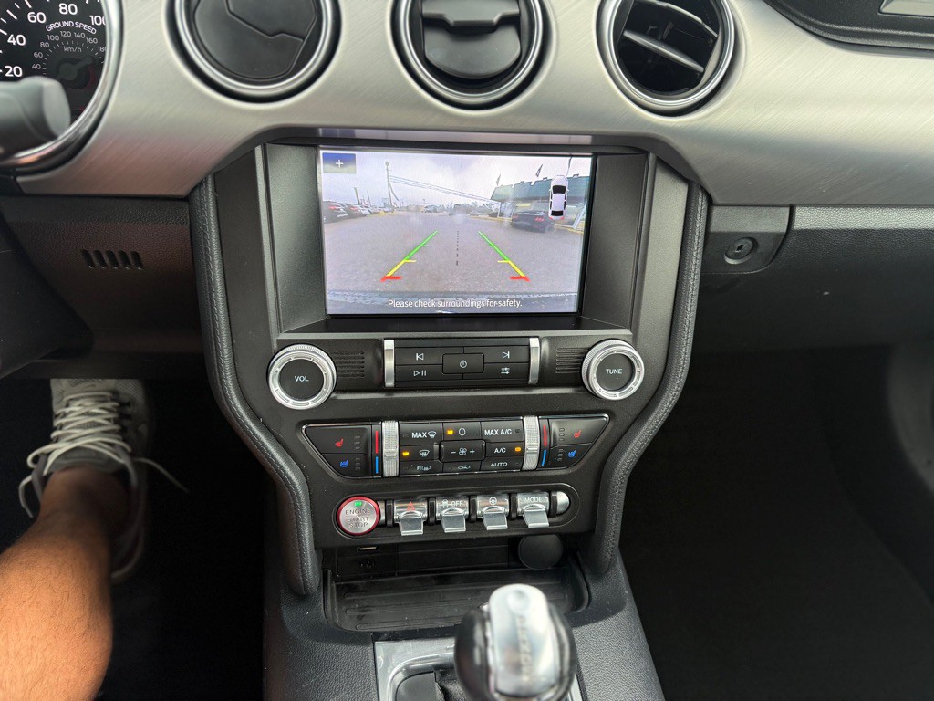 2021 Ford Mustang Image 12