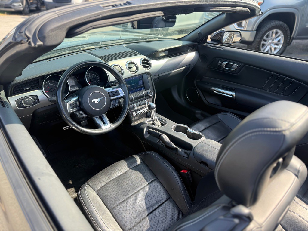 2021 Ford Mustang Image 14