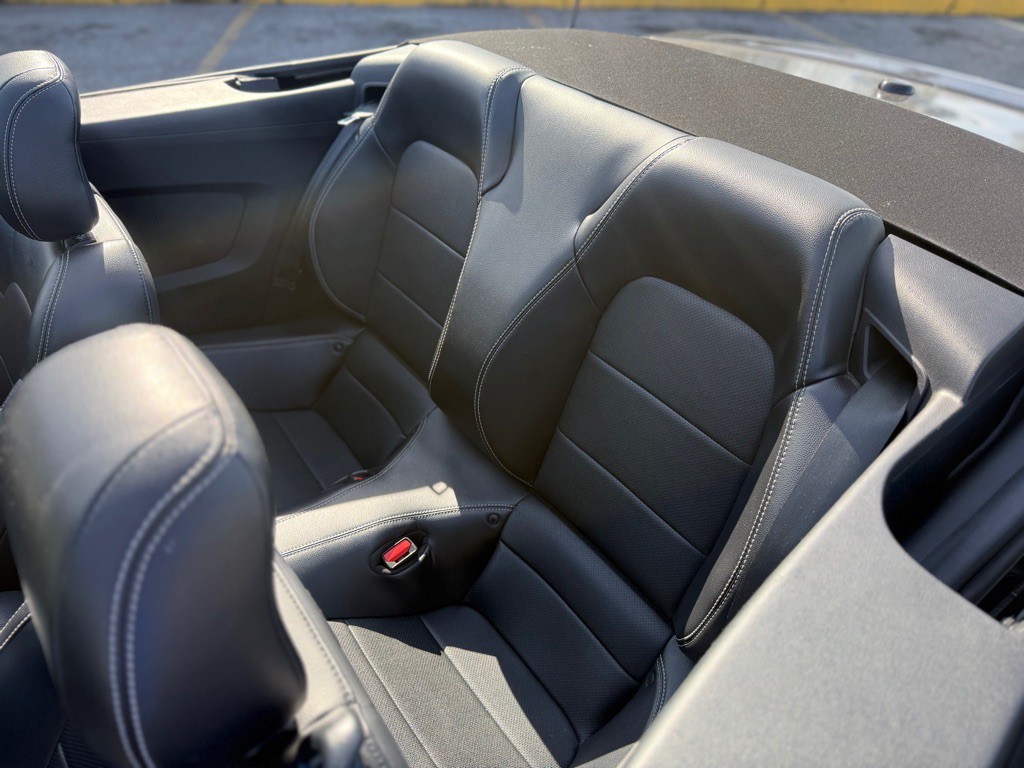 2021 Ford Mustang Image 15