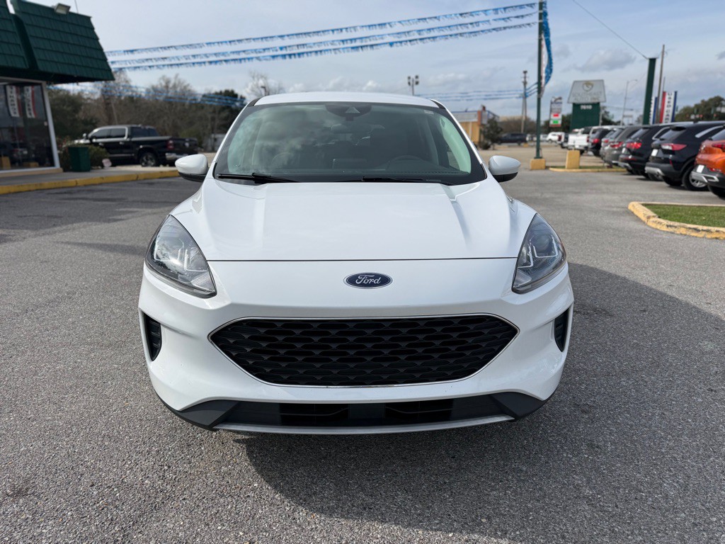 2021 Ford Escape Image 2