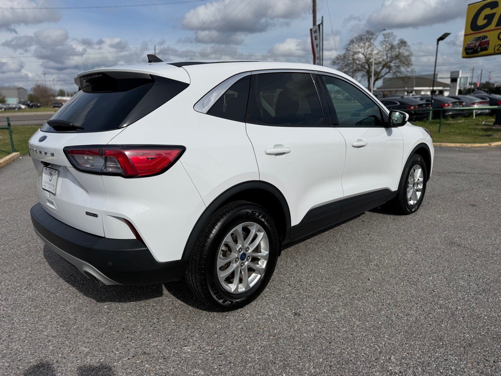 2021 Ford Escape Image 5