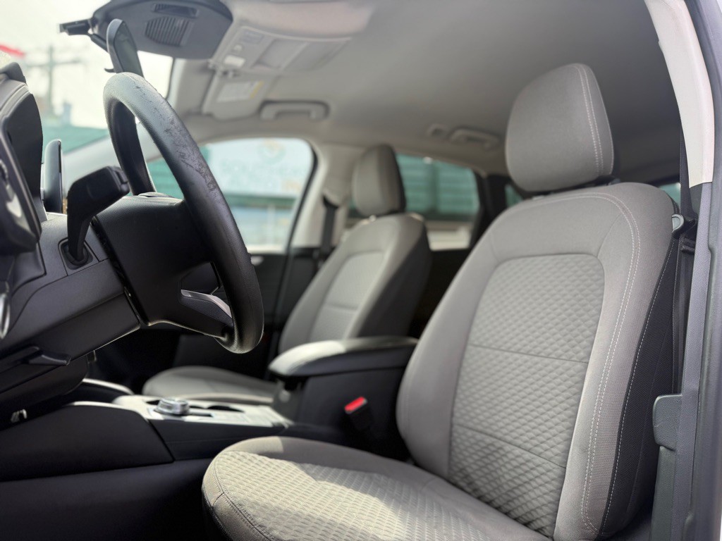 2021 Ford Escape Image 9