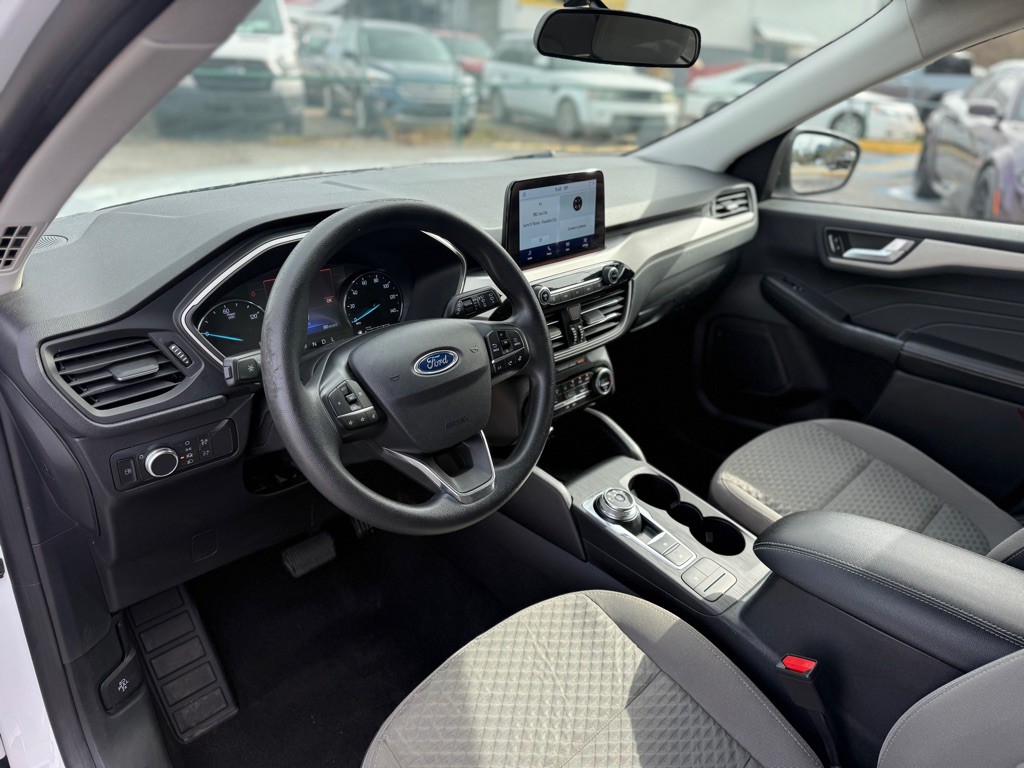 2021 Ford Escape Image 10
