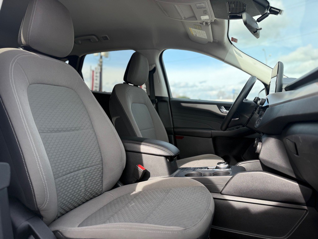 2021 Ford Escape Image 13