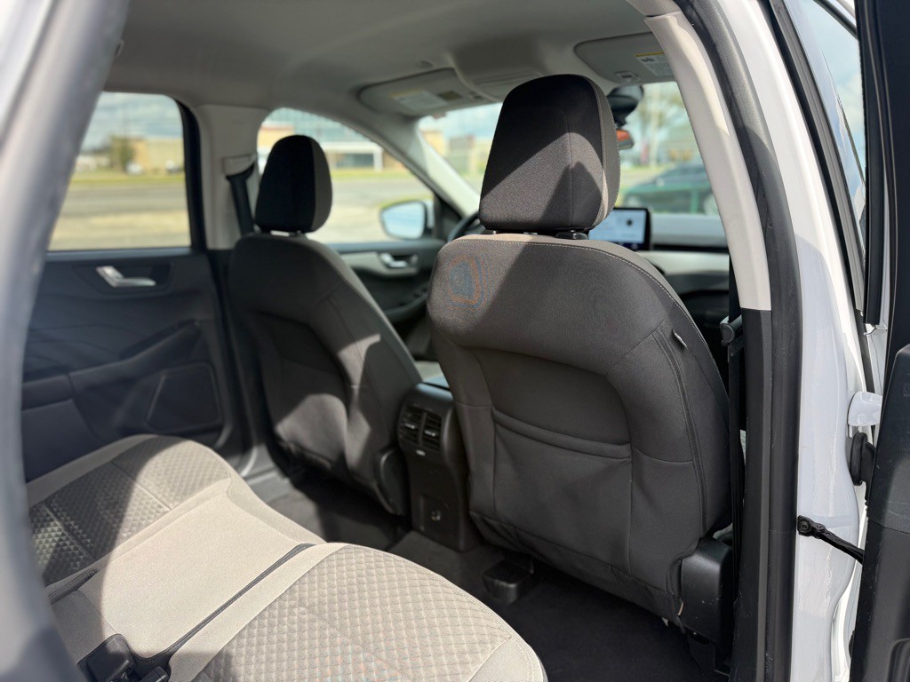 2021 Ford Escape Image 16