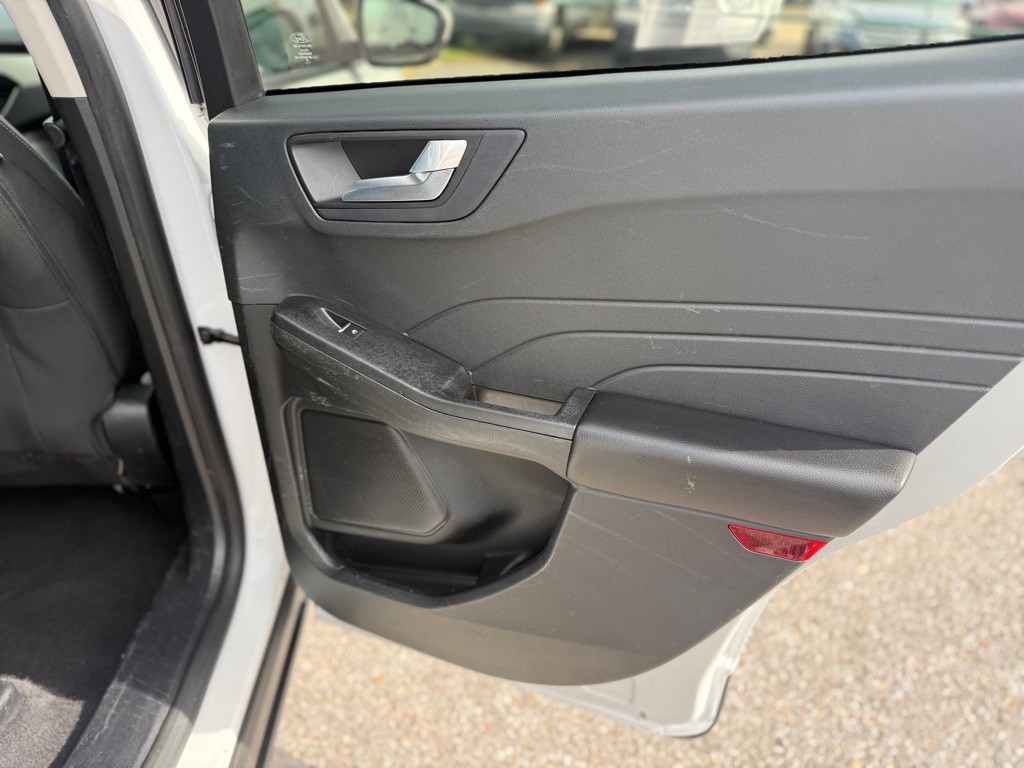 2021 Ford Escape Image 20