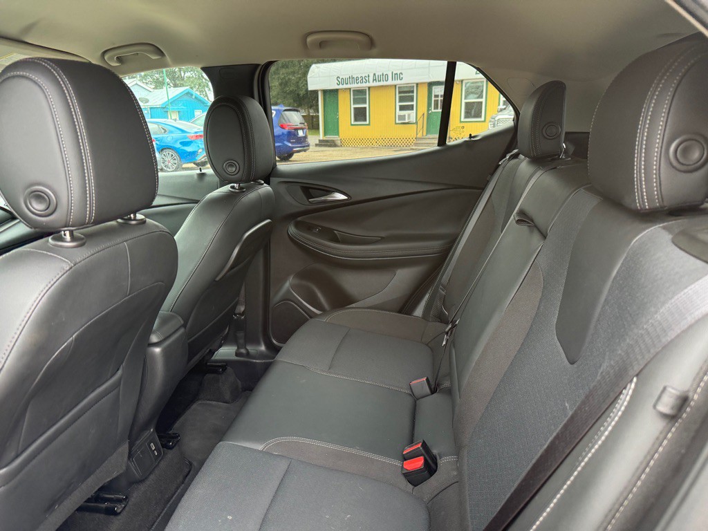 2022 Buick Enclave Image 19