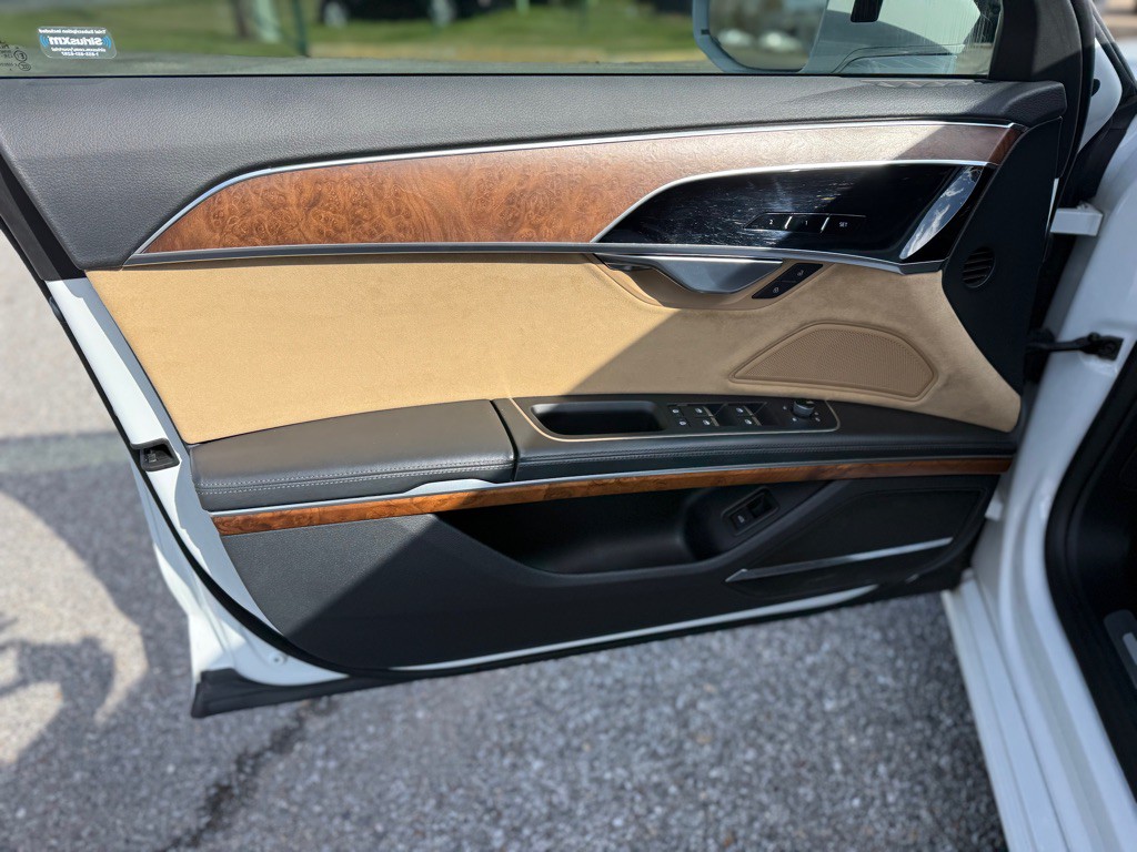 2019 Audi A8 Image 19