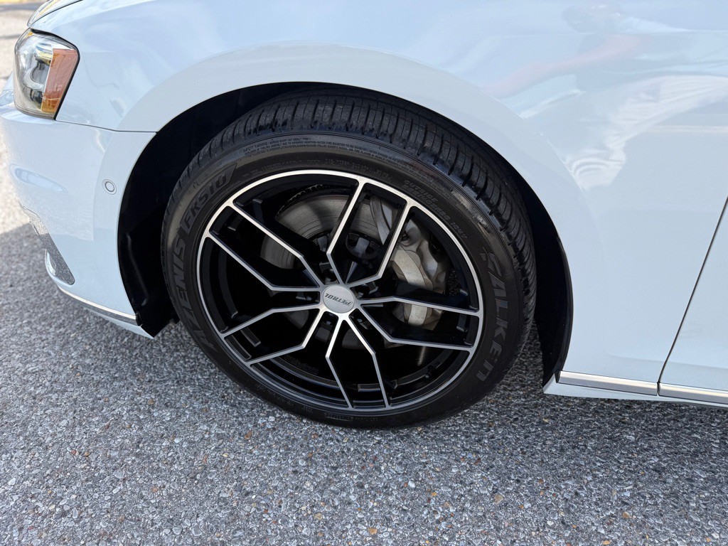 2019 Audi A8 Image 26