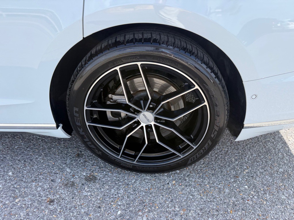 2019 Audi A8 Image 27