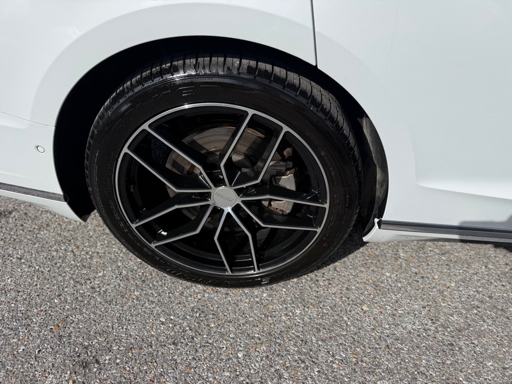 2019 Audi A8 Image 28