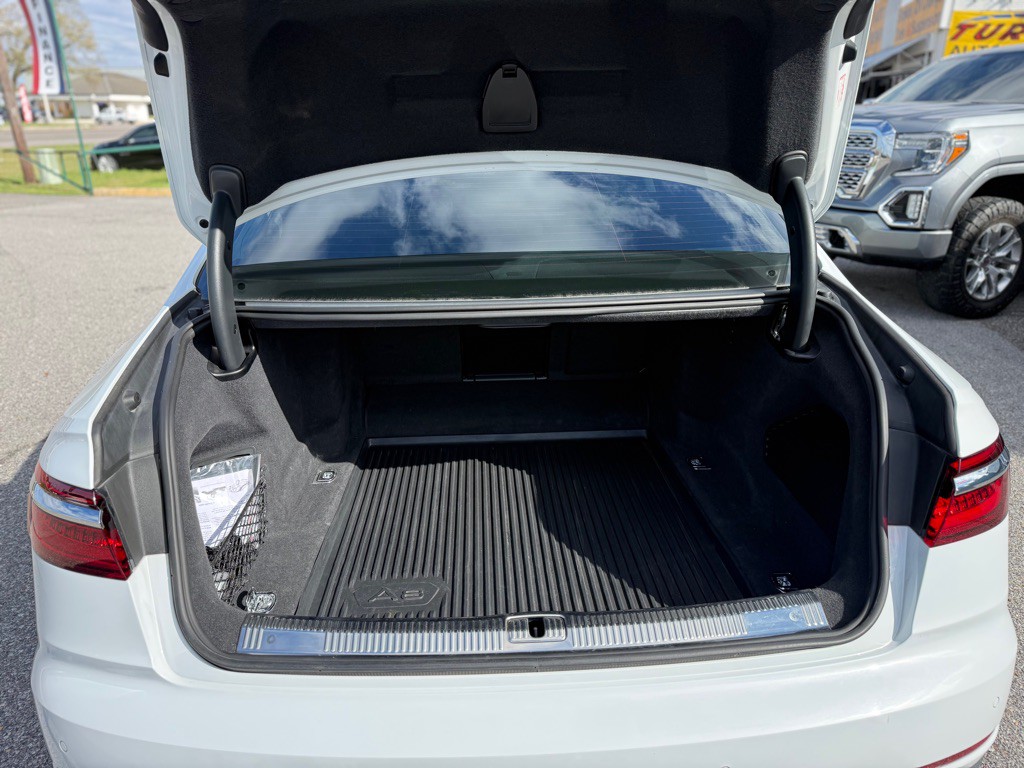 2019 Audi A8 Image 29