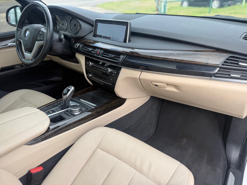 2018 BMW X5 Image 16