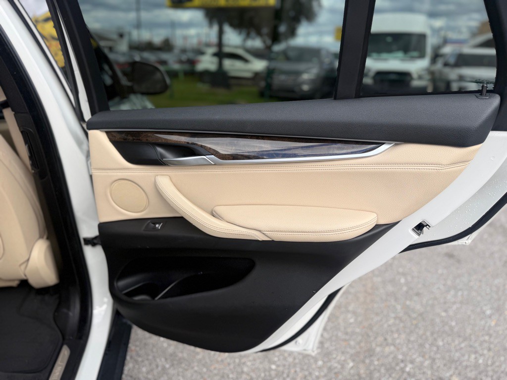 2018 BMW X5 Image 21