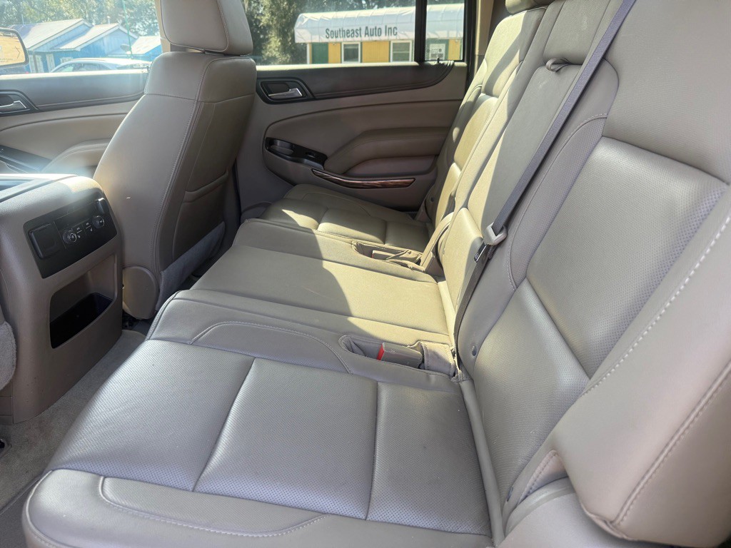 2017 GMC Yukon Image 9