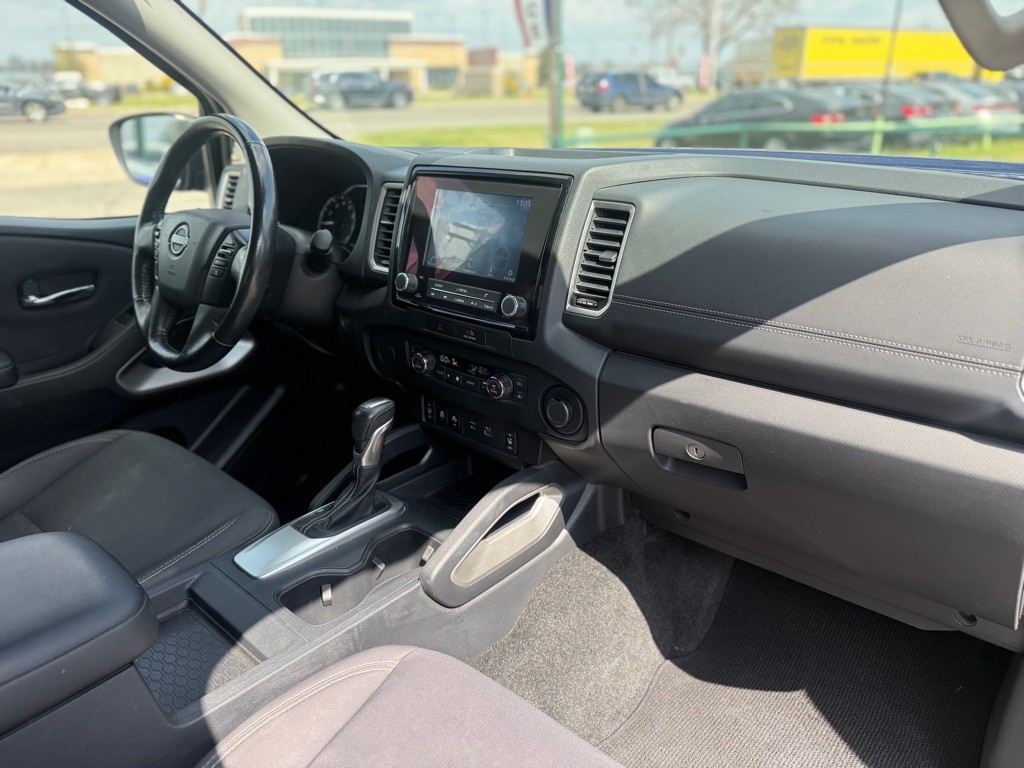 2022 Nissan Frontier Image 14