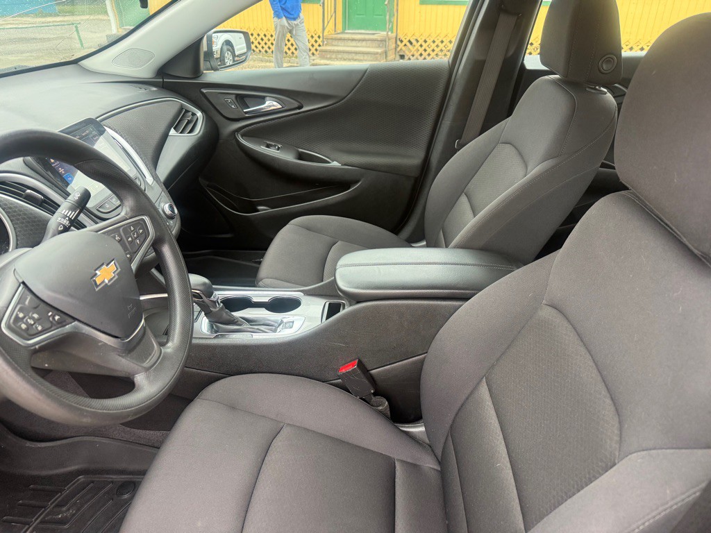 2023 Chevrolet Malibu Image 9