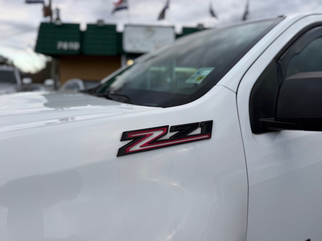 2017 Chevrolet Colorado Image 11