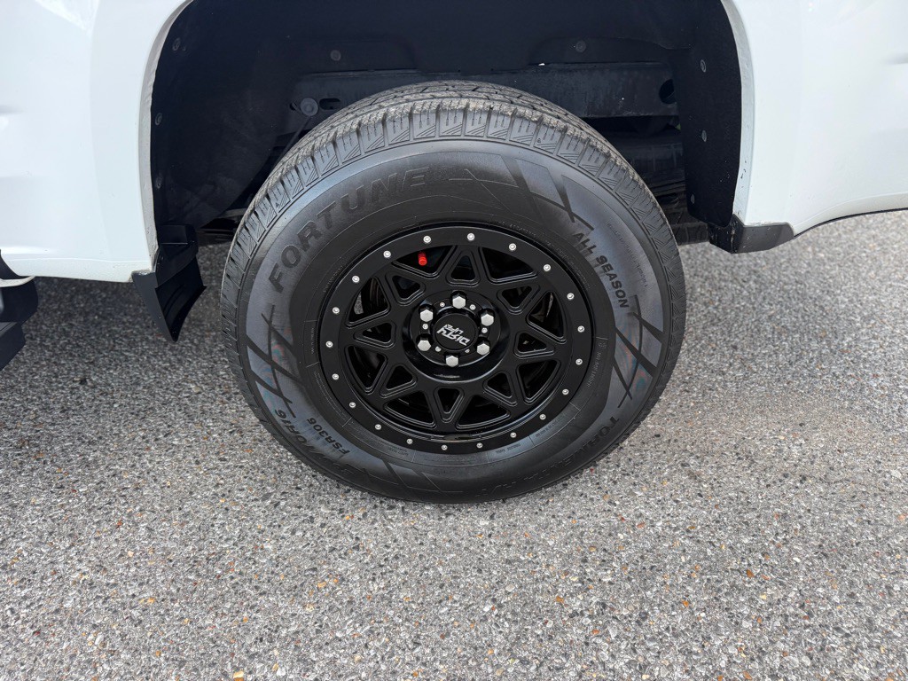 2017 Chevrolet Colorado Image 29