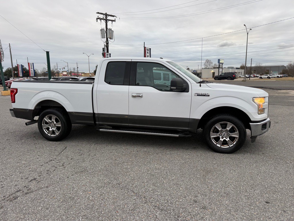 2015 Ford F-150 Image 4