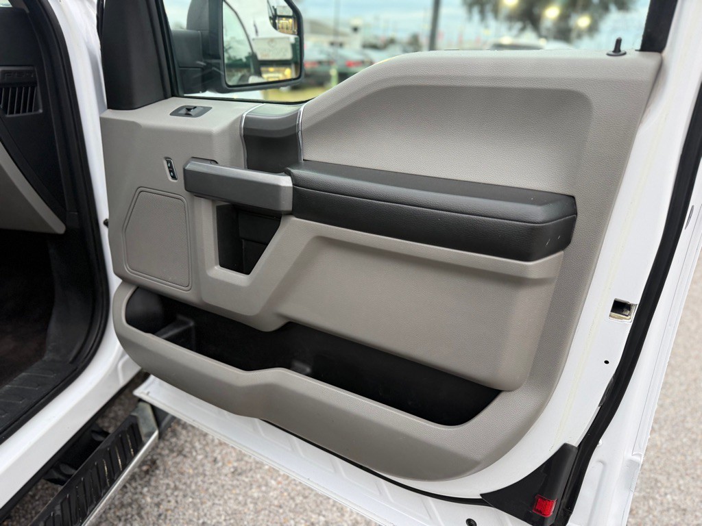 2015 Ford F-150 Image 20