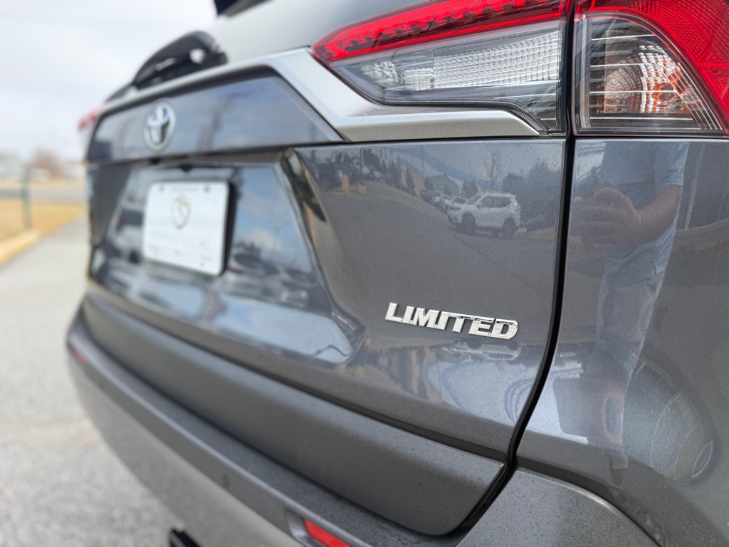 2019 Toyota Rav4 Image 10