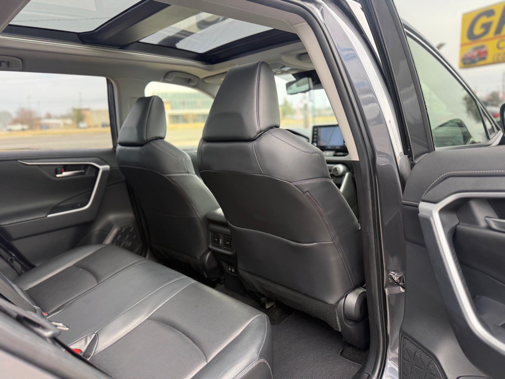 2019 Toyota Rav4 Image 18