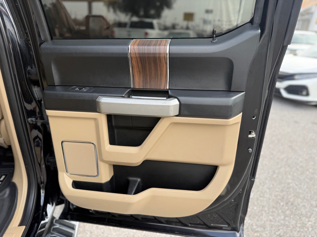 2017 Ford F-150 Image 21