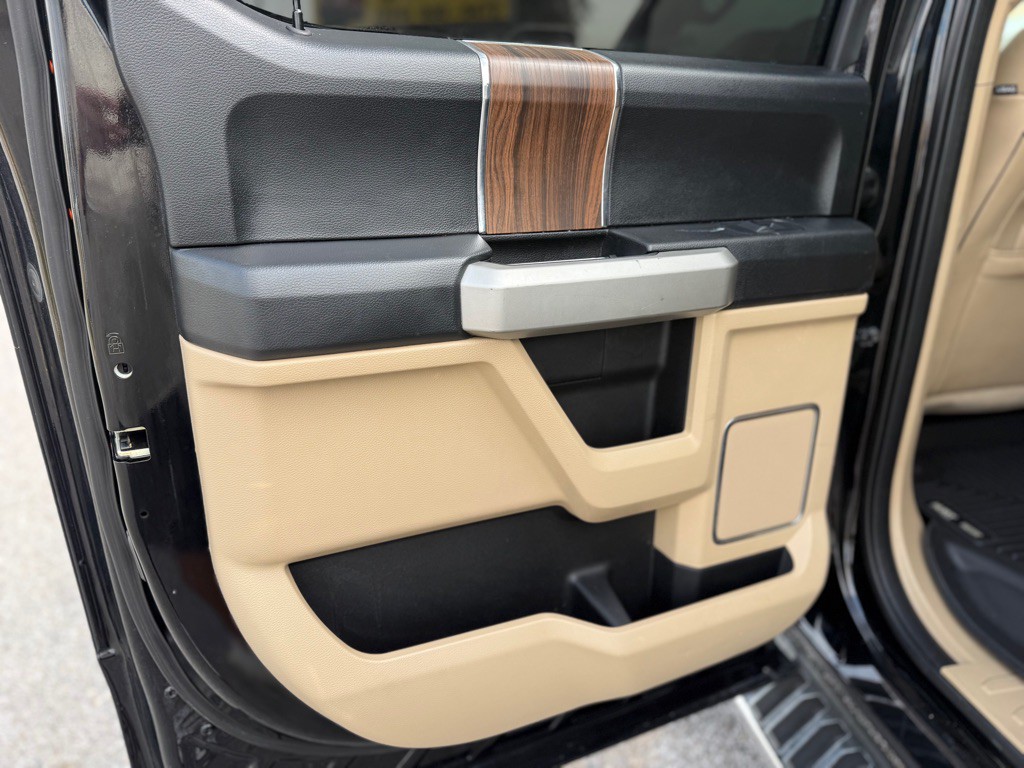 2017 Ford F-150 Image 23