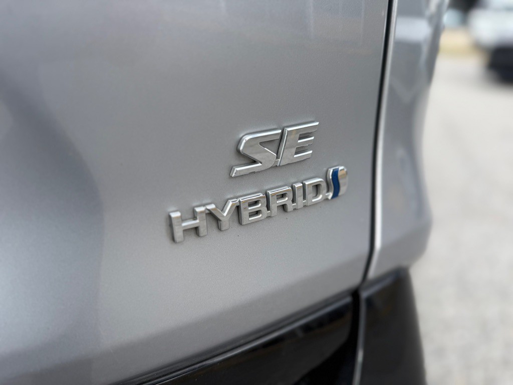 2023 Toyota Rav4 Image 9