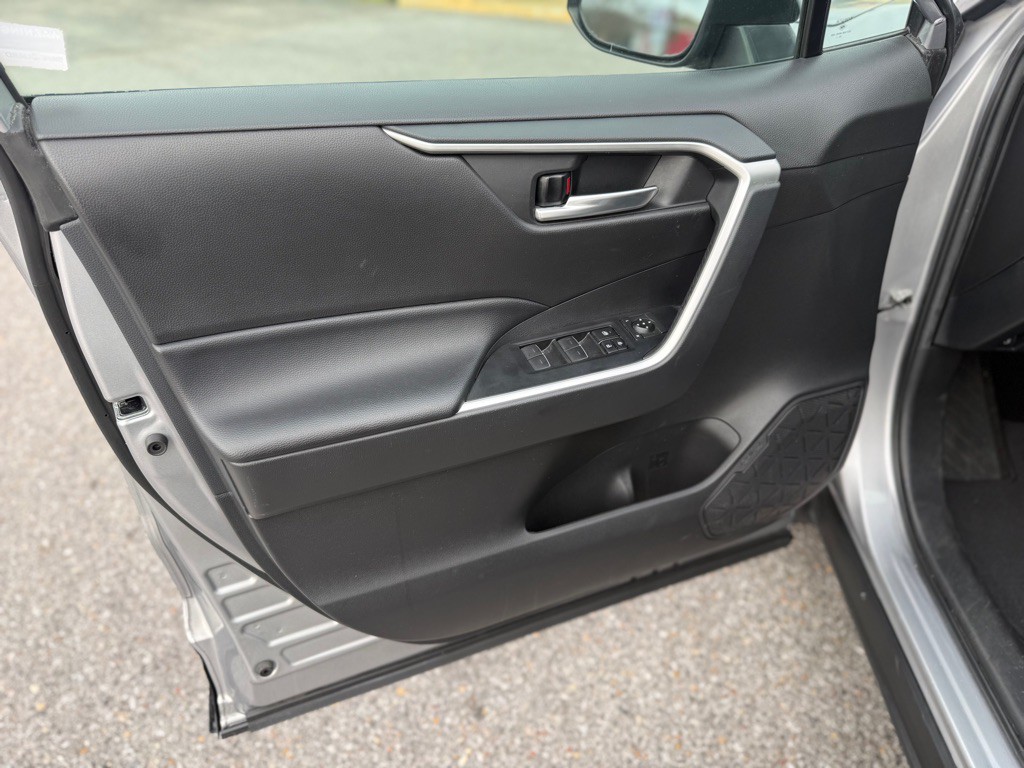 2023 Toyota Rav4 Image 23