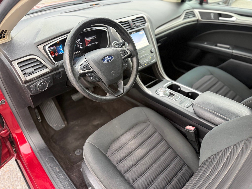 2019 Ford Fusion Image 10