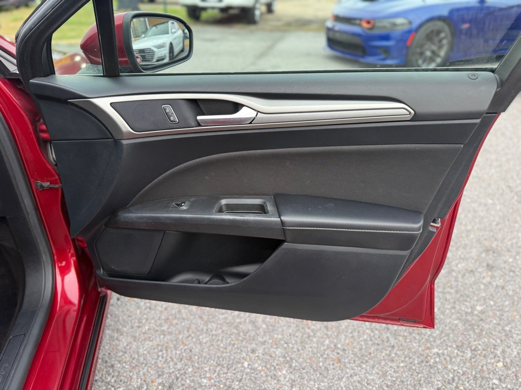 2019 Ford Fusion Image 20