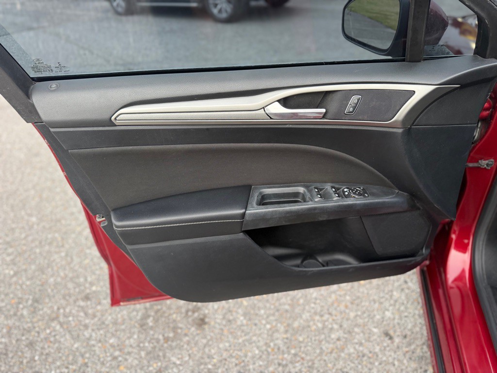 2019 Ford Fusion Image 22