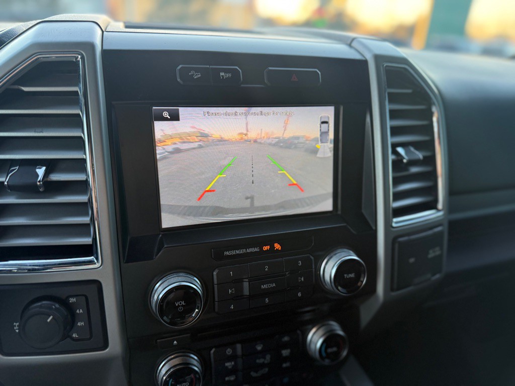 2015 Ford F-150 Image 20