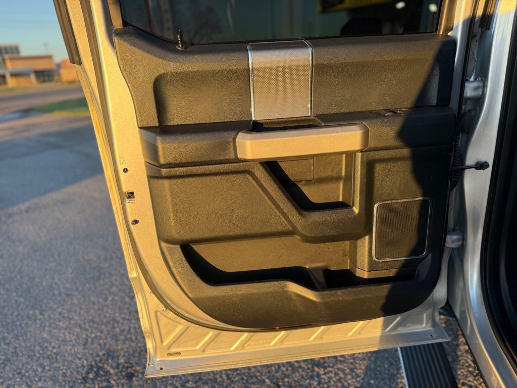 2015 Ford F-150 Image 24