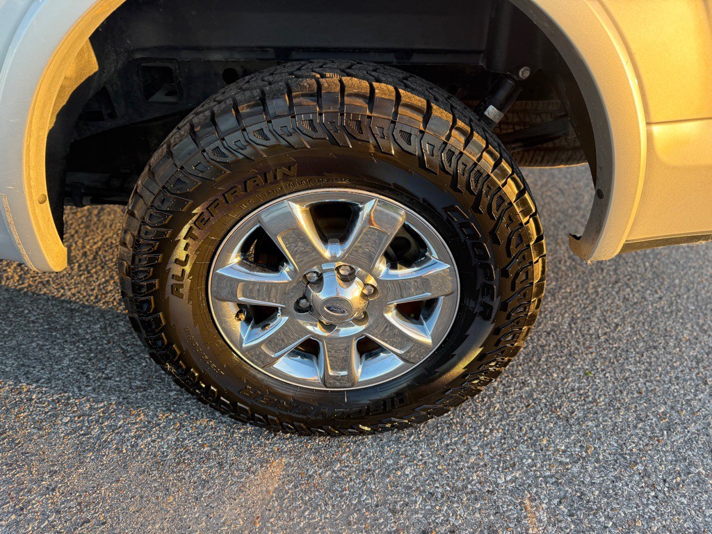 2015 Ford F-150 Image 28