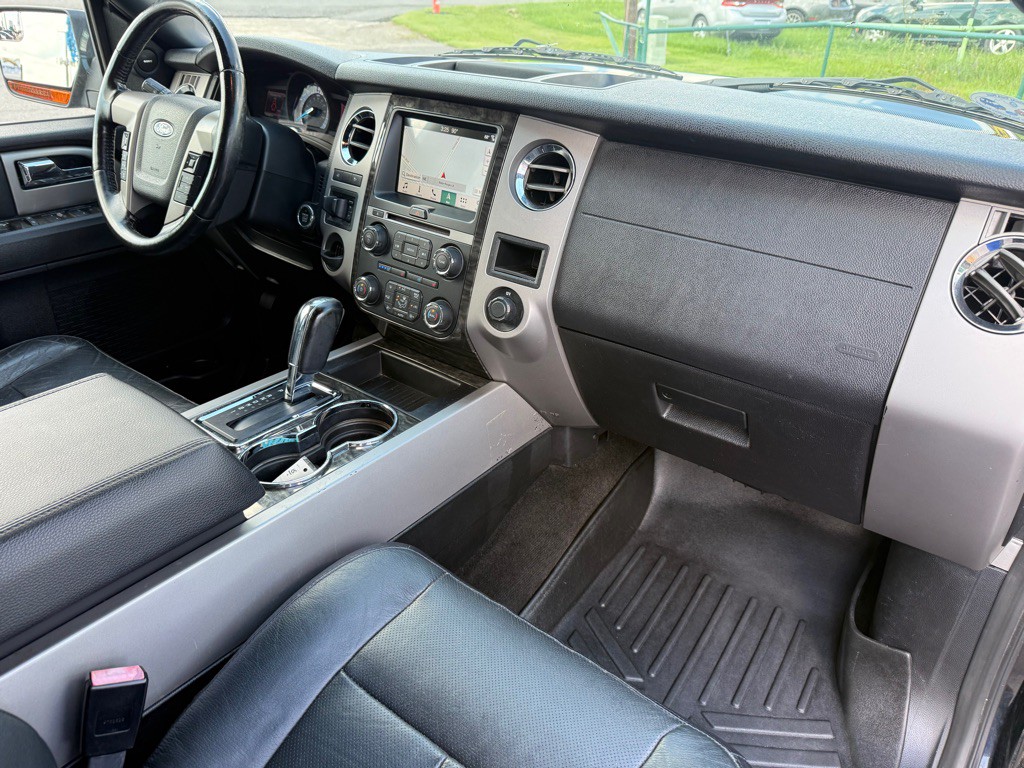 2017 Ford Expedition Image 16