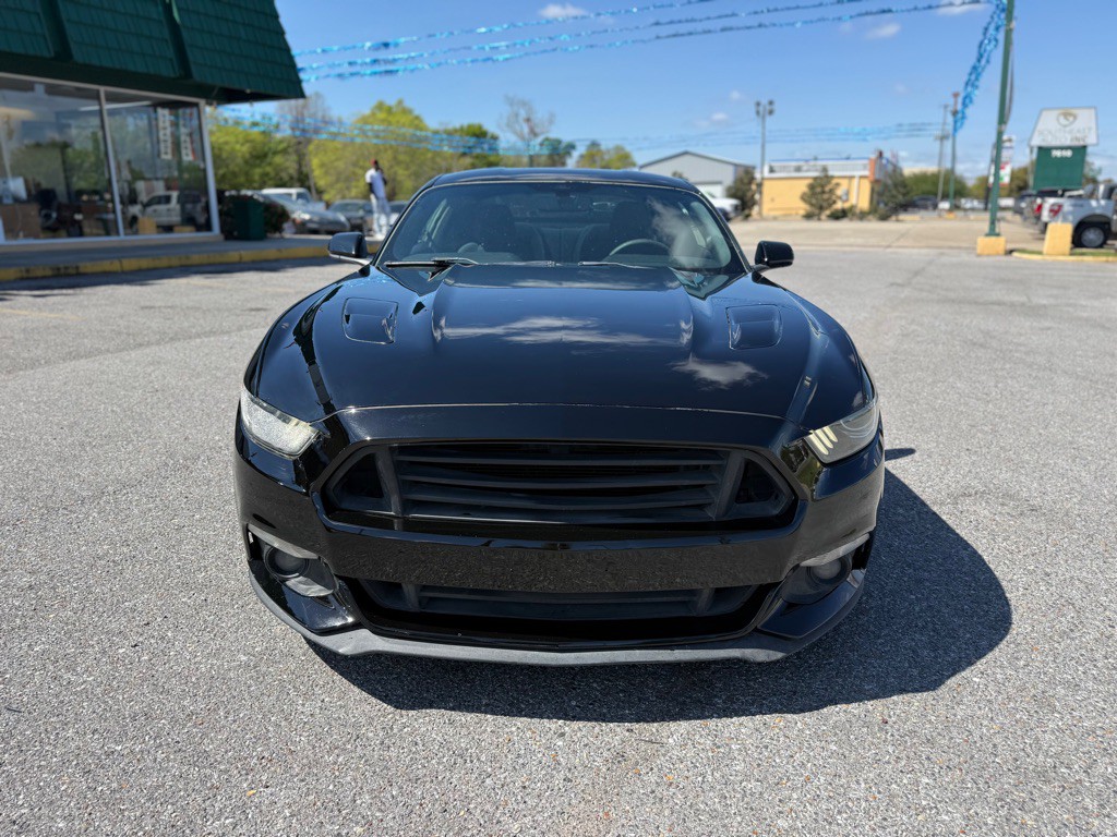 2016 Ford Mustang Image 2