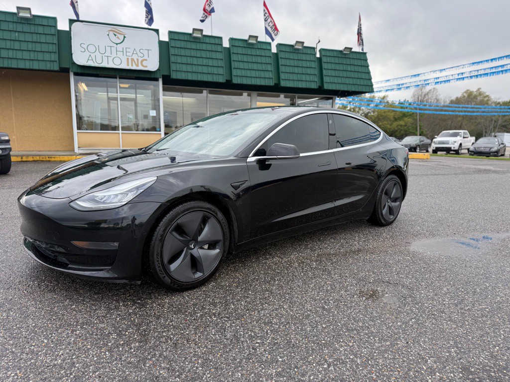 2019 Tesla Model 3 Image 1