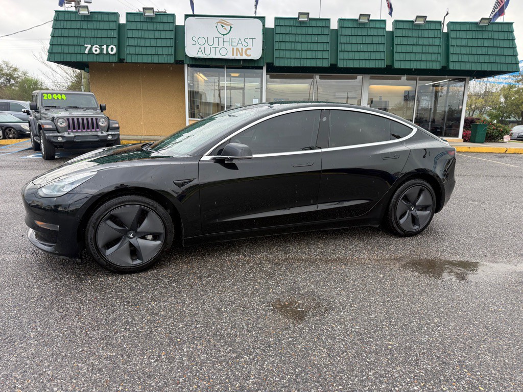 2019 Tesla Model 3 Image 8