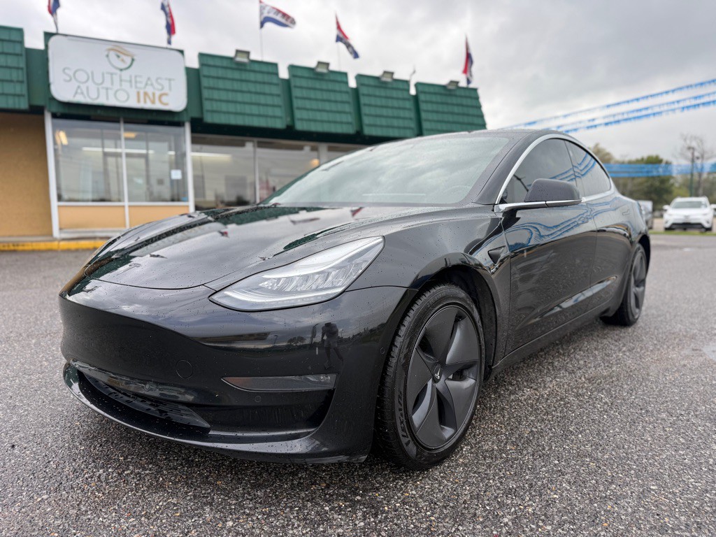 2019 Tesla Model 3 Image 24