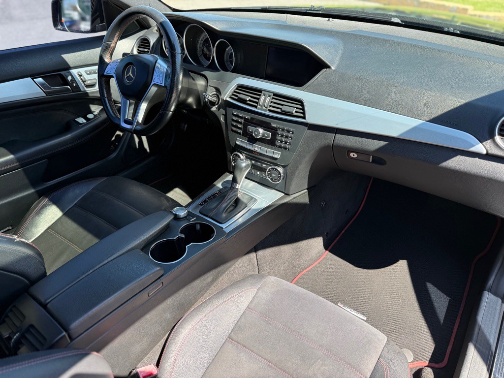 2013 Mercedes-Benz C-Class Image 14