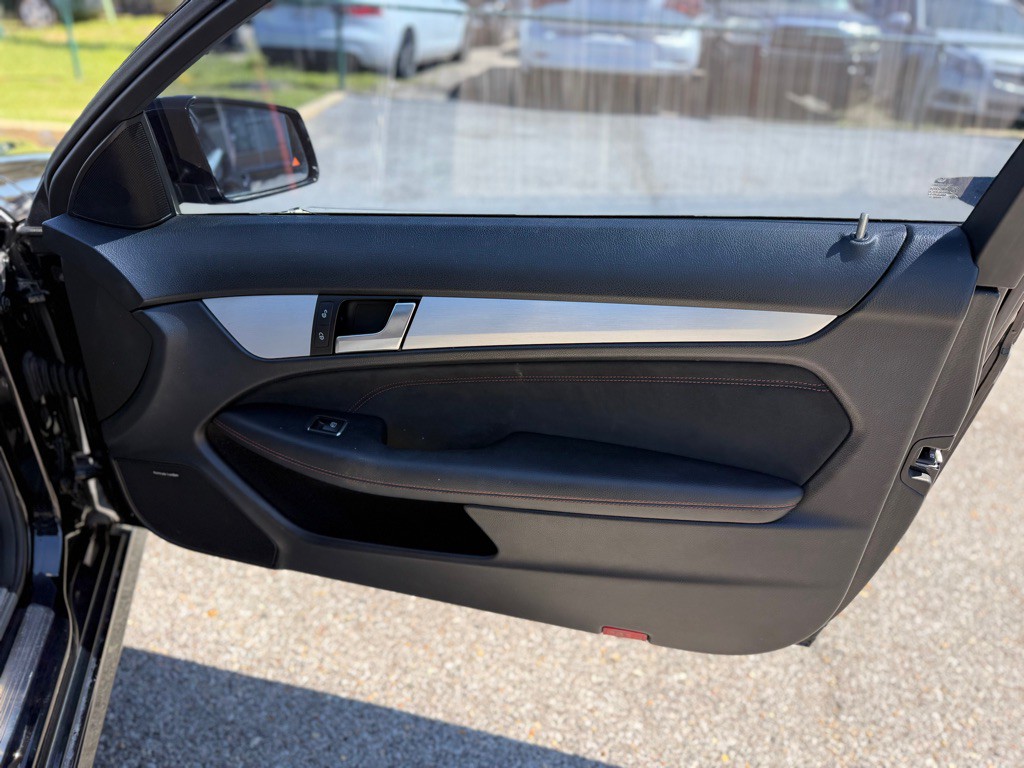 2013 Mercedes-Benz C-Class Image 18