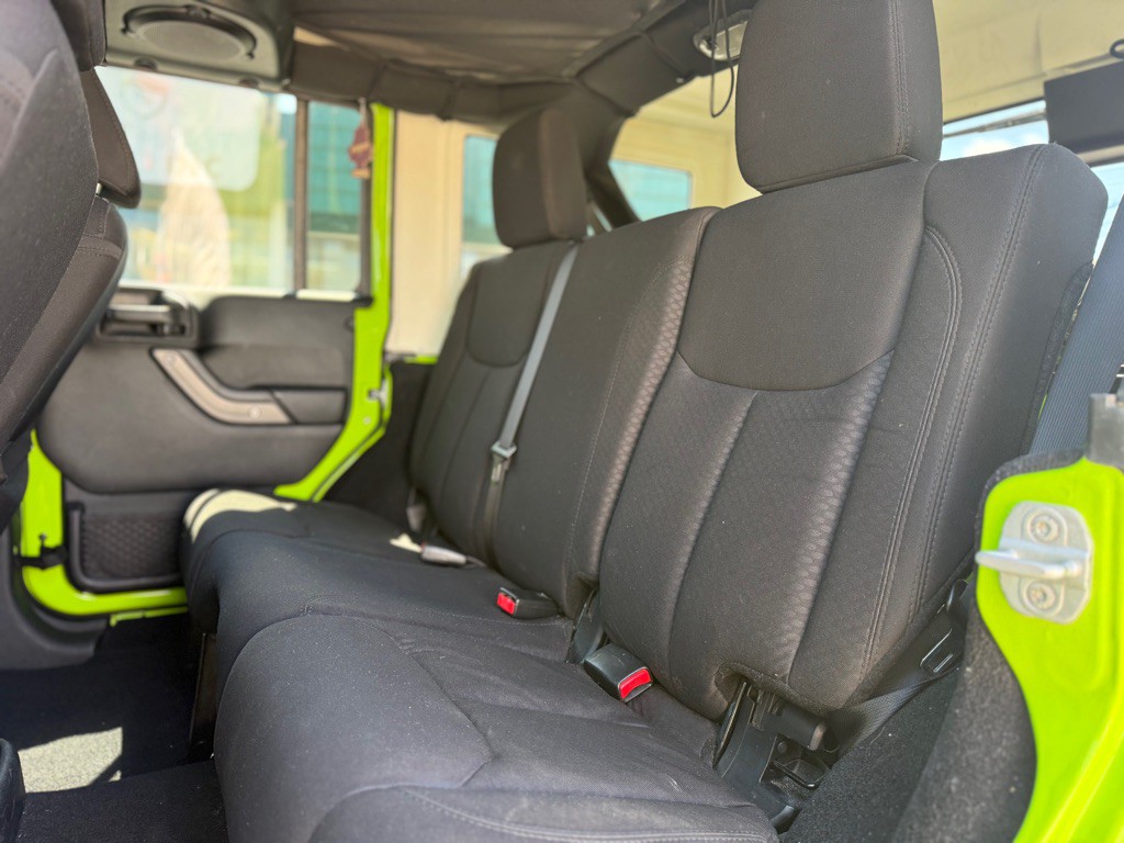 2013 Jeep Wrangler Unlimited Image 11